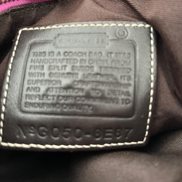 🎄. Coach 8E87 Hamilton Pink Messenger Crossbody Swingpack Bag  Suede Le… - Picture 6 of 7